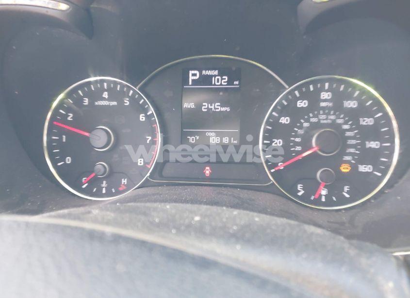 Photo 7 of 2017 Kia Forte LX (VIN 3KPFK4A7XHE123508)