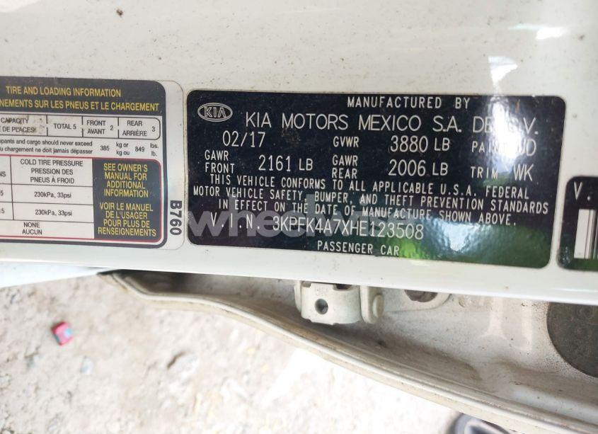 Photo 9 of 2017 Kia Forte LX (VIN 3KPFK4A7XHE123508)