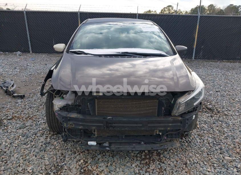 Photo 12 of 2017 Kia Forte LX (VIN 3KPFK4A7XHE126439)