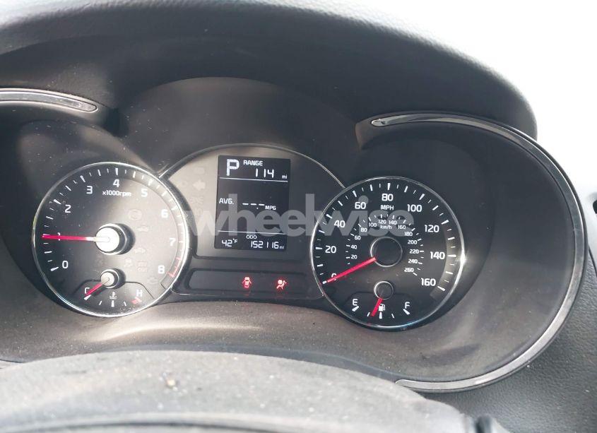 Photo 7 of 2017 Kia Forte LX (VIN 3KPFK4A7XHE126439)