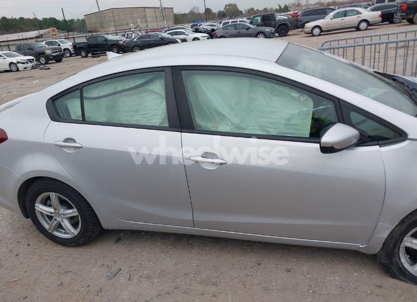 Photo 13 of 2017 Kia Forte LX (VIN 3KPFK4A7XHE134590)