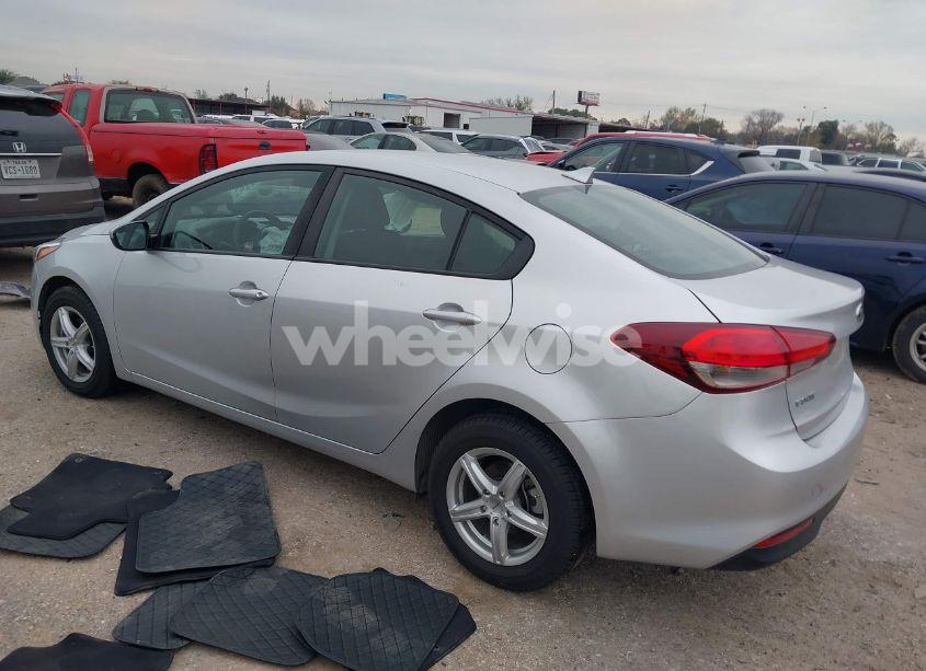 Photo 3 of 2017 Kia Forte LX (VIN 3KPFK4A7XHE134590)