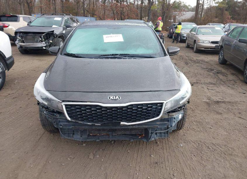 Photo 12 of 2017 Kia Forte LX (VIN 3KPFK4A7XHE138963)