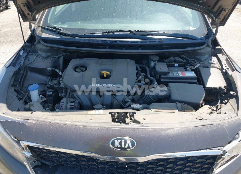 Photo 10 of 2017 Kia Forte LX (VIN 3KPFK4A7XHE145458)