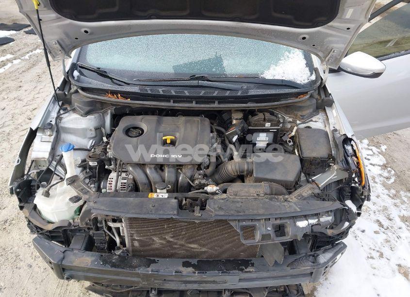 Photo 10 of 2017 Kia Forte LX (VIN 3KPFK4A7XHE148327)