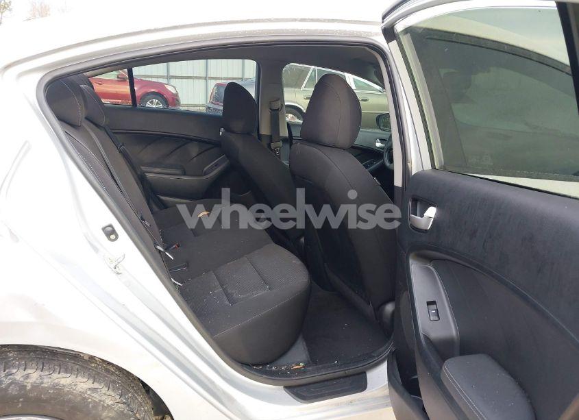 Photo 8 of 2017 Kia Forte LX (VIN 3KPFK4A7XHE148327)