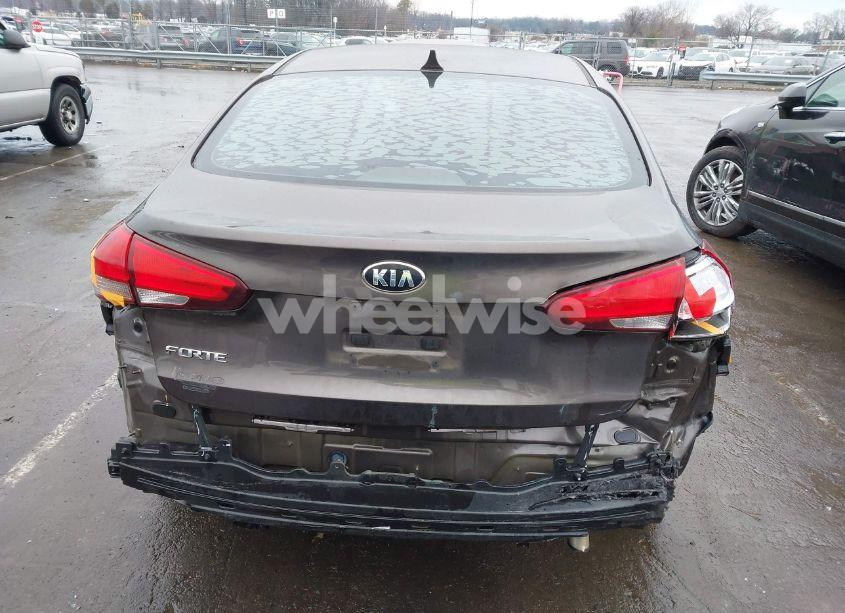Photo 17 of 2017 Kia Forte LX (VIN 3KPFK4A7XHE150305)