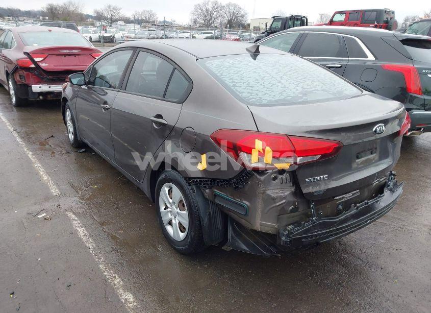 Photo 3 of 2017 Kia Forte LX (VIN 3KPFK4A7XHE150305)