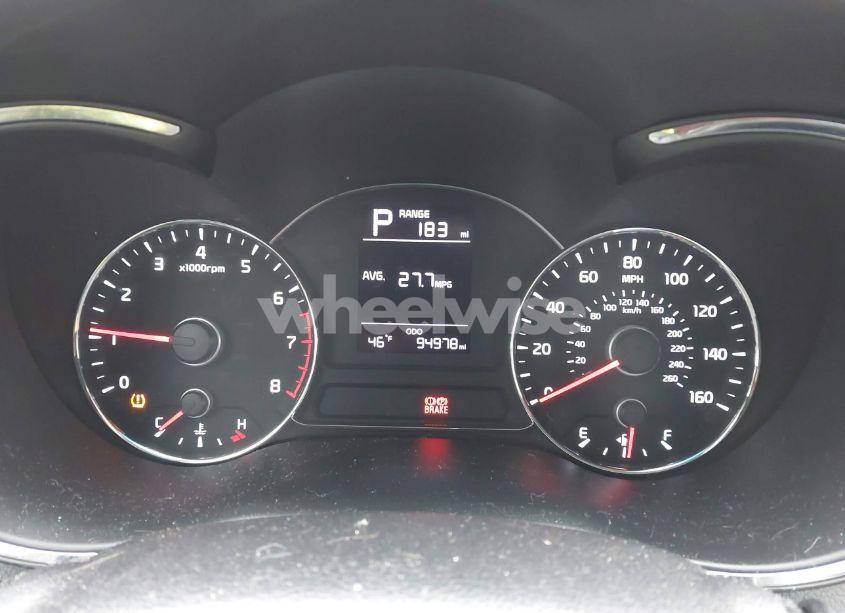 Photo 7 of 2017 Kia Forte LX (VIN 3KPFK4A7XHE150305)