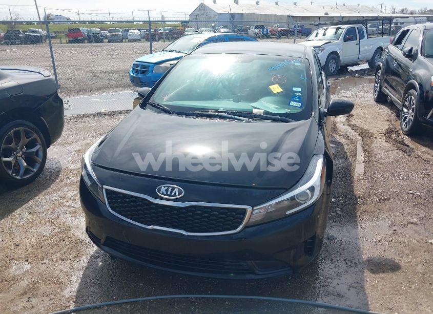 Photo 12 of 2017 Kia Forte LX (VIN 3KPFK4A7XHE152295)