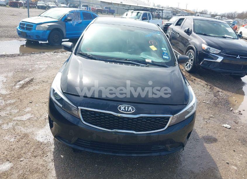 Photo 6 of 2017 Kia Forte LX (VIN 3KPFK4A7XHE152295)