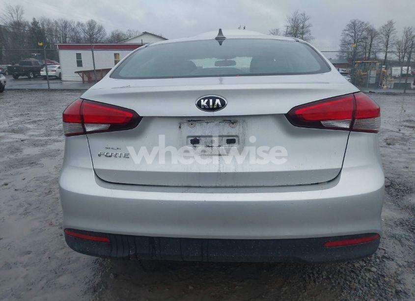 Photo 16 of 2017 Kia Forte LX (VIN 3KPFK4A7XHE161188)
