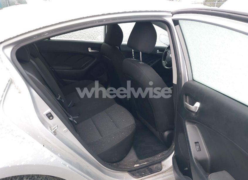 Photo 8 of 2017 Kia Forte LX (VIN 3KPFK4A7XHE161188)