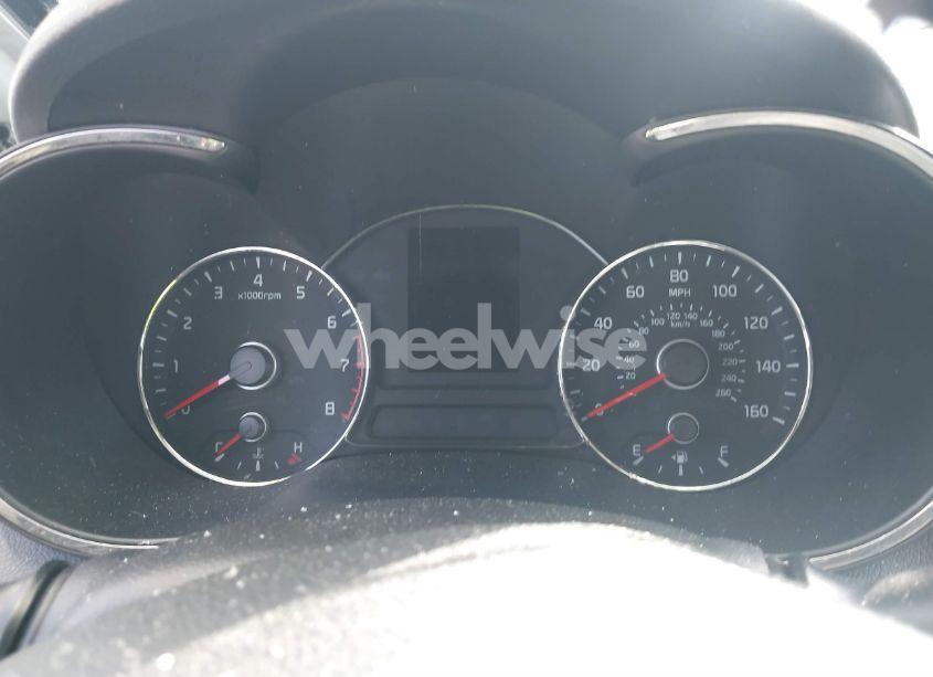 Photo 16 of 2018 Kia Forte LX (VIN 3KPFK4A7XJE179227)