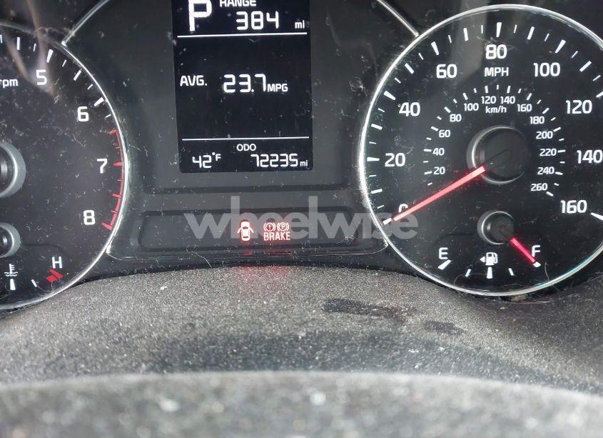 Photo 14 of 2018 Kia Forte LX (VIN 3KPFK4A7XJE197047)