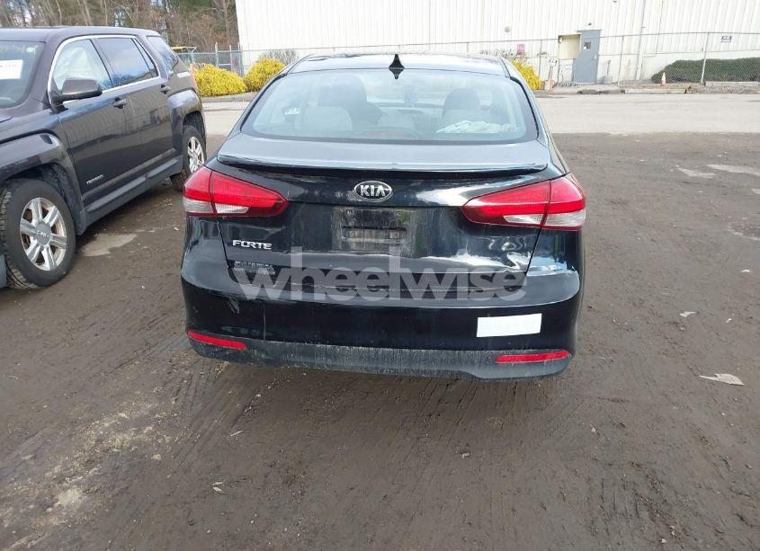 Photo 15 of 2018 Kia Forte LX (VIN 3KPFK4A7XJE197047)