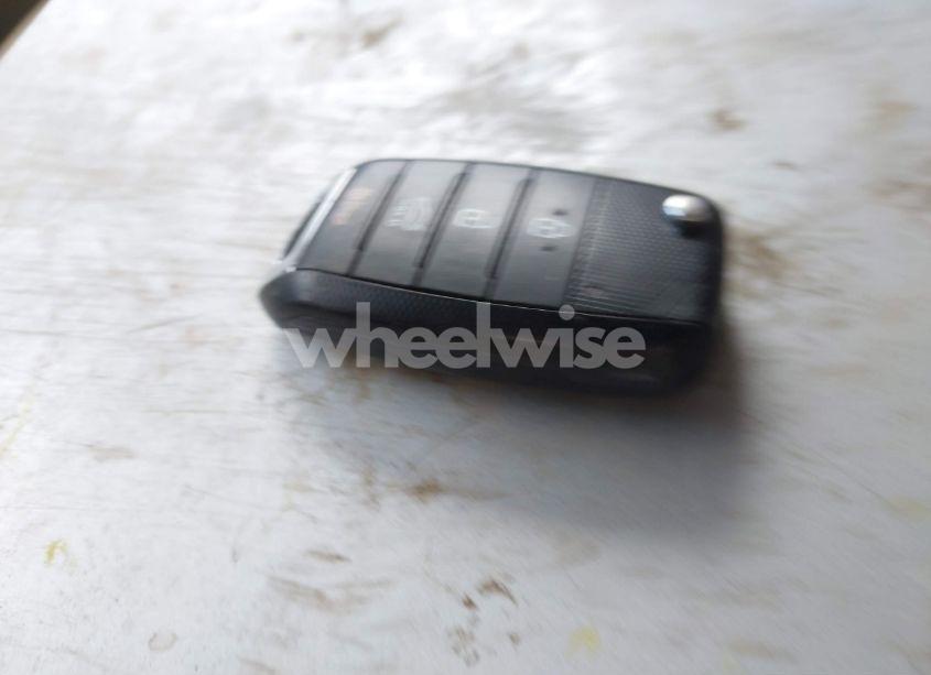 Photo 11 of 2018 Kia Forte LX (VIN 3KPFK4A7XJE245033)