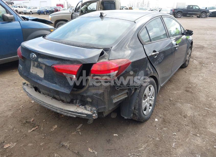 Photo 4 of 2018 Kia Forte LX (VIN 3KPFK4A7XJE245033)