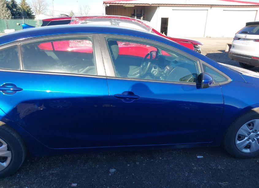 Photo 13 of 2018 Kia Forte LX (VIN 3KPFK4A7XJE272930)