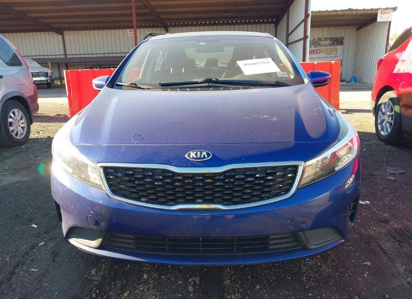 Photo 6 of 2018 Kia Forte LX (VIN 3KPFK4A7XJE272930)
