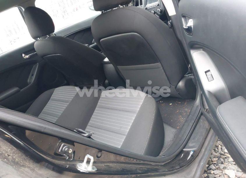 Photo 8 of 2017 Kia Forte S (VIN 3KPFL4A70HE036097)