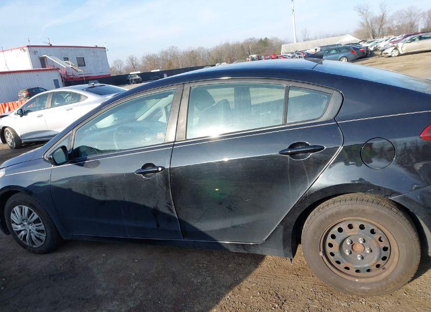 Photo 14 of 2017 Kia Forte LX (VIN 3KPFL4A70HE066961)