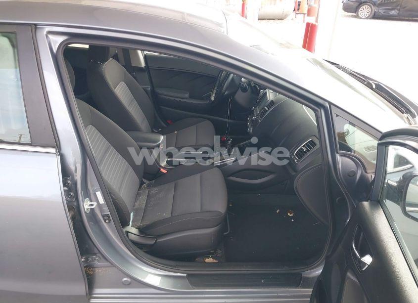 Photo 5 of 2017 Kia Forte S (VIN 3KPFL4A70HE083081)