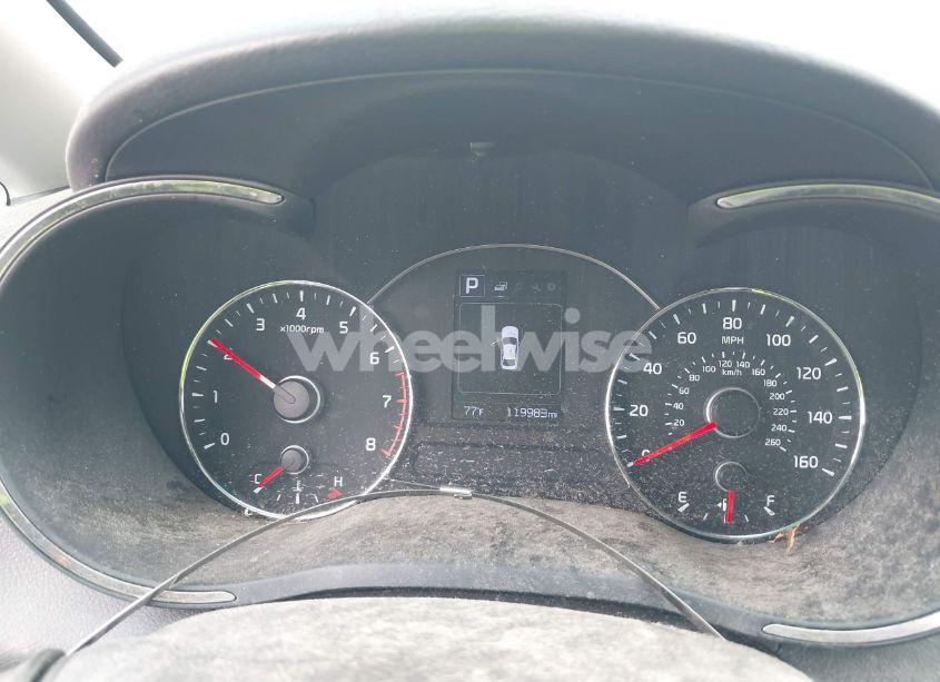 Photo 7 of 2017 Kia Forte S (VIN 3KPFL4A70HE143411)