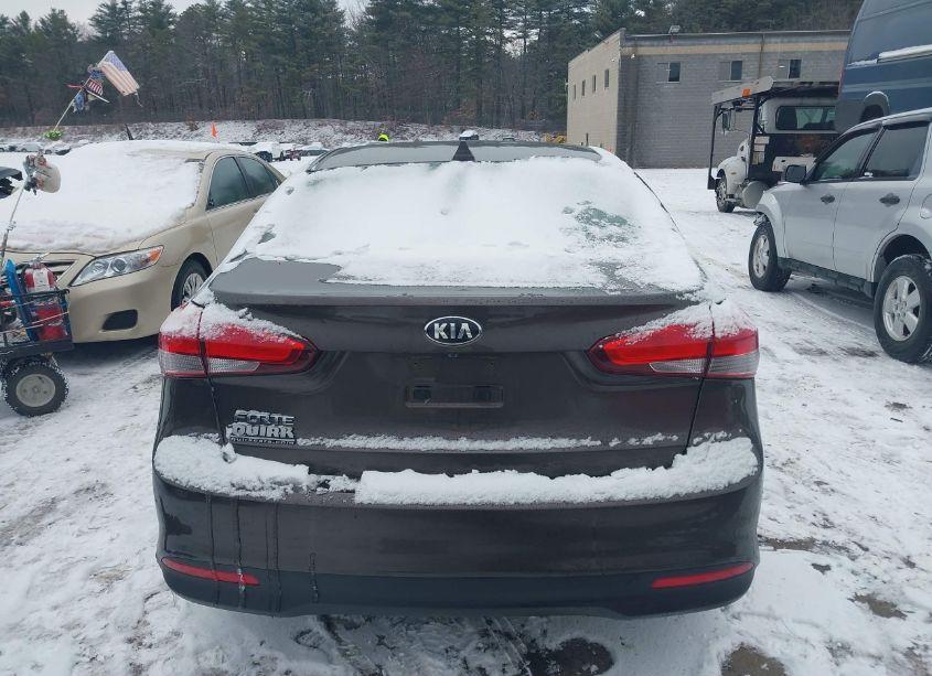 Photo 17 of 2018 Kia Forte LX (VIN 3KPFL4A70JE181808)