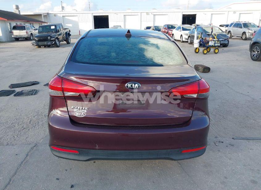 Photo 16 of 2018 Kia Forte LX (VIN 3KPFL4A70JE185390)