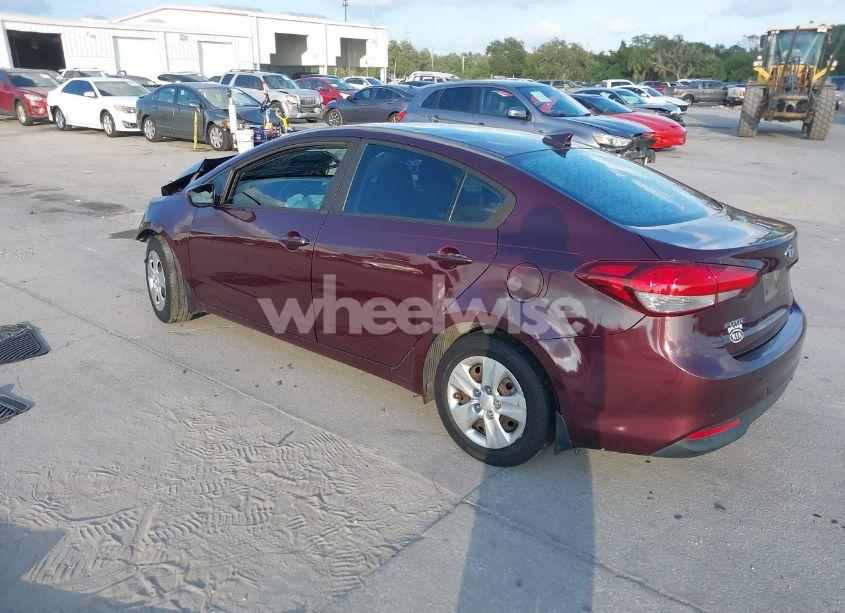 Photo 3 of 2018 Kia Forte LX (VIN 3KPFL4A70JE185390)