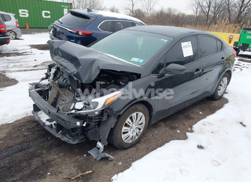 Photo 2 of 2018 Kia Forte LX (VIN 3KPFL4A70JE195790)