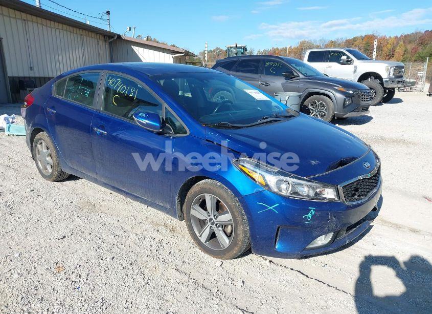 2018 Kia Forte S (VIN 3KPFL4A70JE196244) main photo