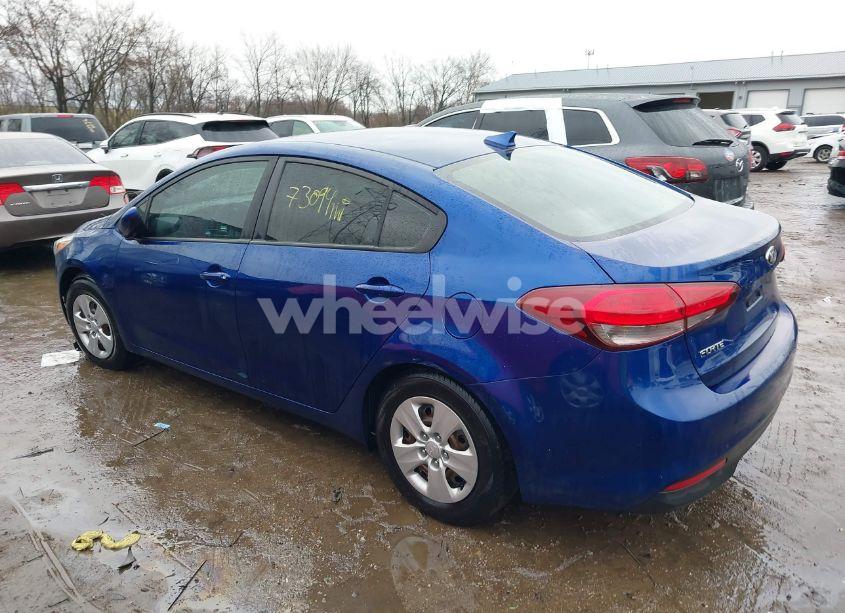 Photo 3 of 2018 Kia Forte LX (VIN 3KPFL4A70JE199175)