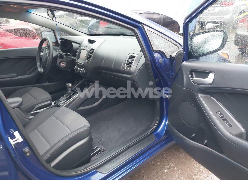 Photo 5 of 2018 Kia Forte LX (VIN 3KPFL4A70JE199175)