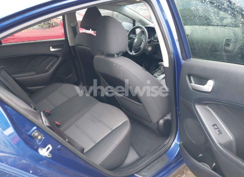 Photo 8 of 2018 Kia Forte LX (VIN 3KPFL4A70JE199175)