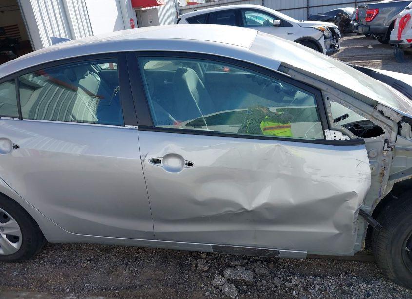 Photo 14 of 2018 Kia Forte LX (VIN 3KPFL4A70JE226567)