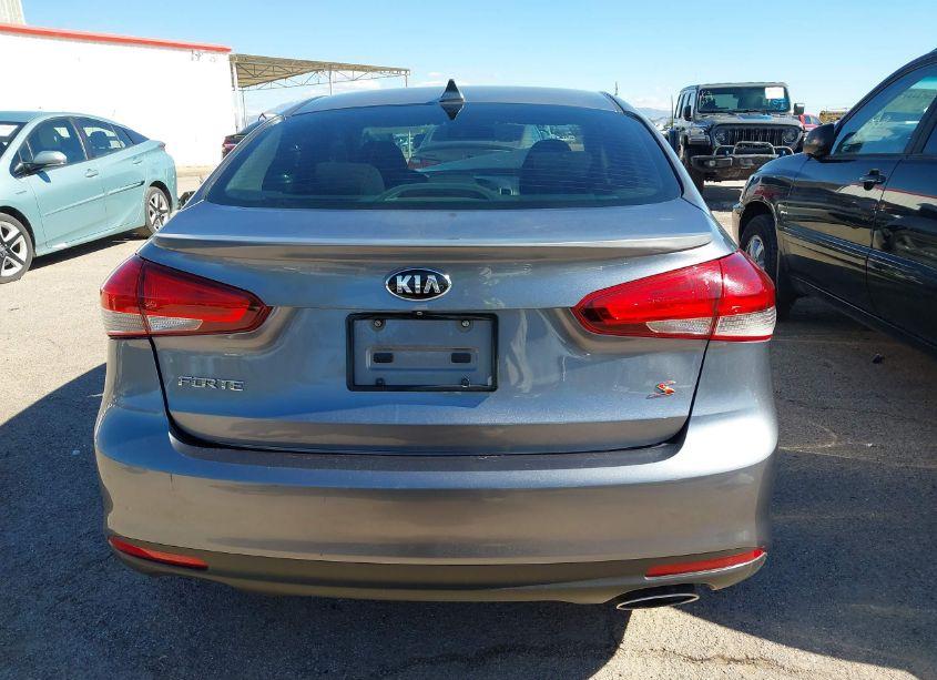 Photo 17 of 2018 Kia Forte S (VIN 3KPFL4A70JE249590)