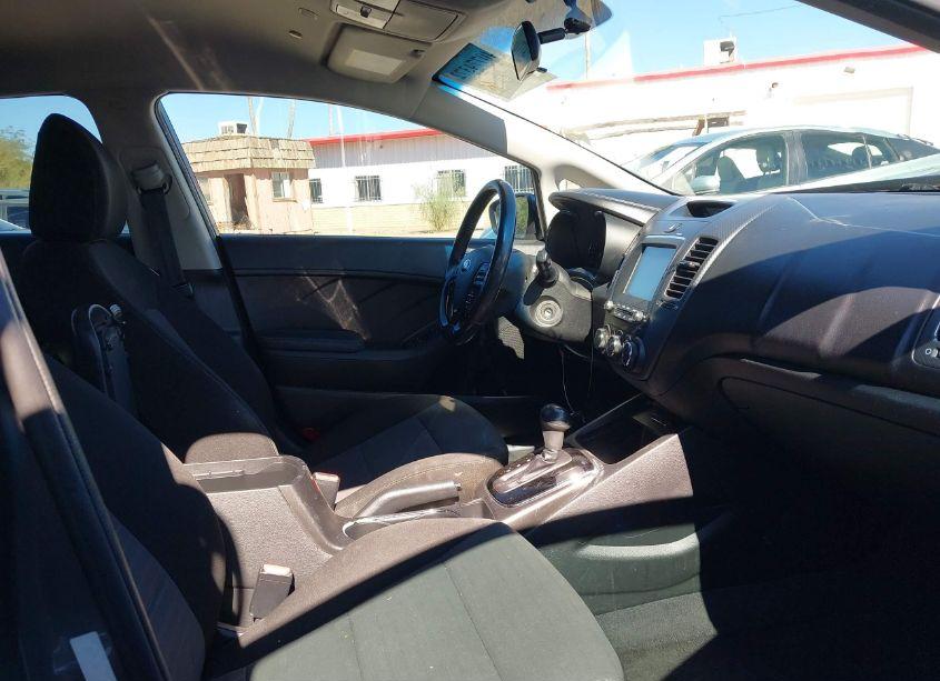 Photo 5 of 2018 Kia Forte S (VIN 3KPFL4A70JE249590)