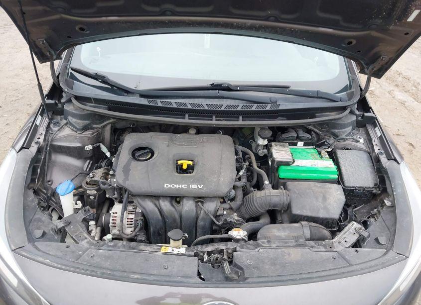 Photo 10 of 2017 Kia Forte LX (VIN 3KPFL4A71HE006557)