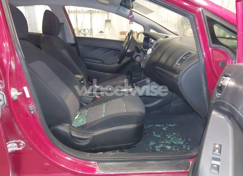 Photo 5 of 2017 Kia Forte S (VIN 3KPFL4A71HE017137)