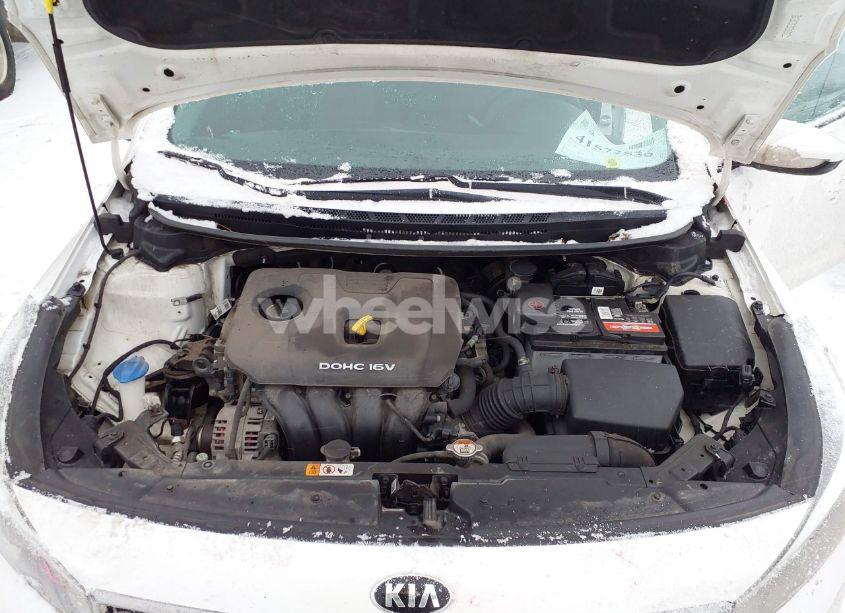 Photo 10 of 2017 Kia Forte LX (VIN 3KPFL4A71HE028834)