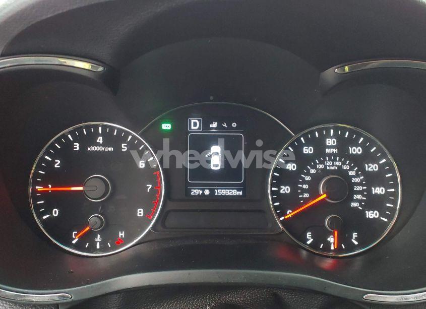 Photo 7 of 2017 Kia Forte LX (VIN 3KPFL4A71HE028834)