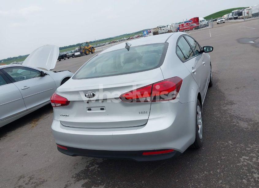 Photo 16 of 2017 Kia Forte LX (VIN 3KPFL4A71HE107100)