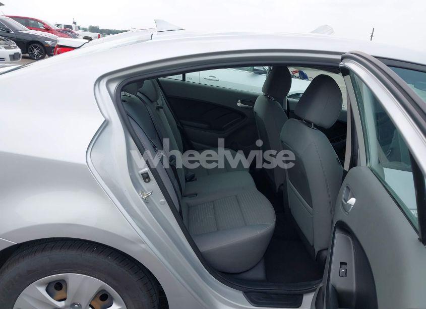 Photo 8 of 2017 Kia Forte LX (VIN 3KPFL4A71HE107100)