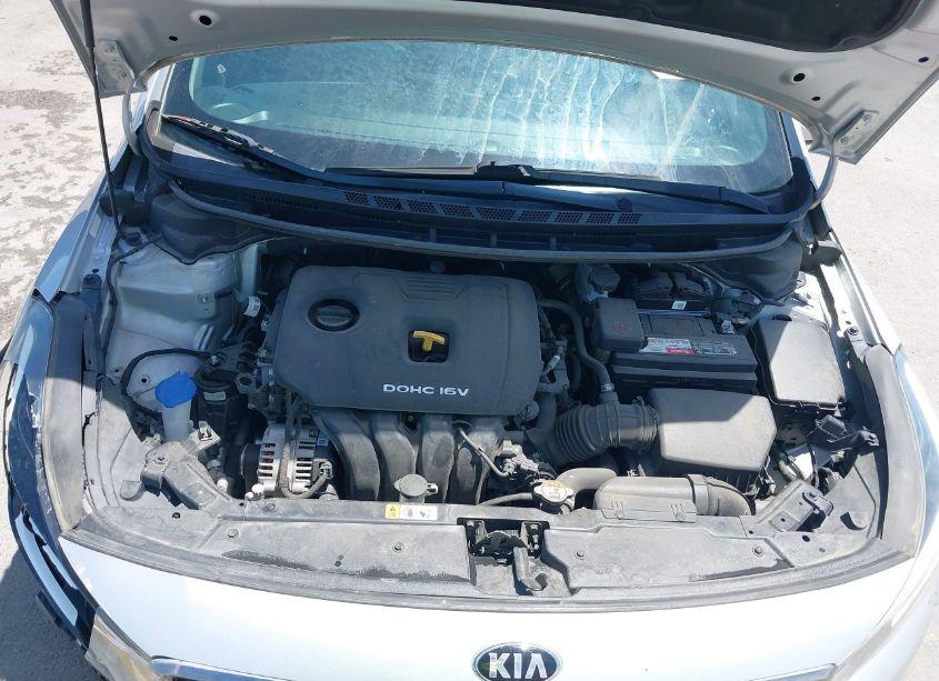 Photo 10 of 2017 Kia Forte LX (VIN 3KPFL4A71HE117223)