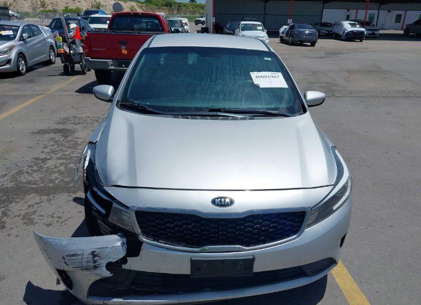Photo 12 of 2017 Kia Forte LX (VIN 3KPFL4A71HE117223)
