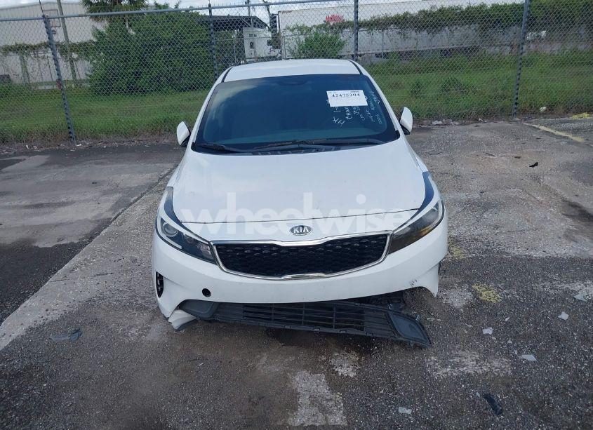 Photo 12 of 2017 Kia Forte LX (VIN 3KPFL4A71HE122826)