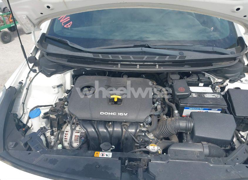 Photo 10 of 2017 Kia Forte LX (VIN 3KPFL4A71HE139044)