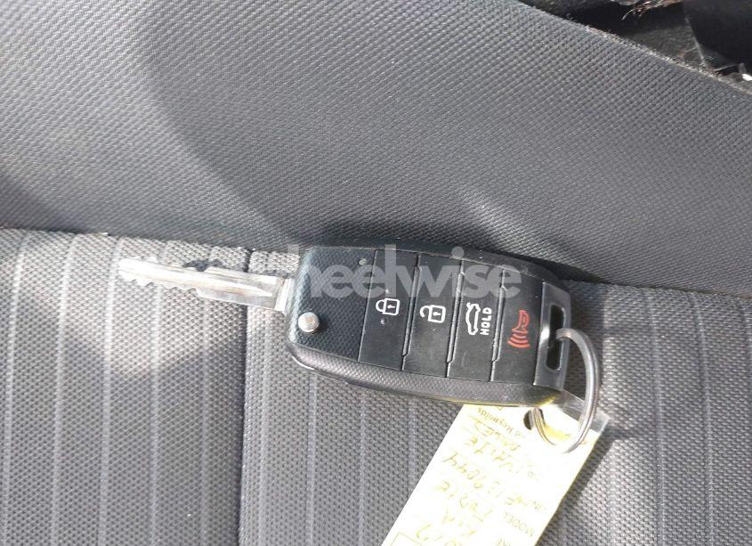 Photo 11 of 2017 Kia Forte LX (VIN 3KPFL4A71HE139044)